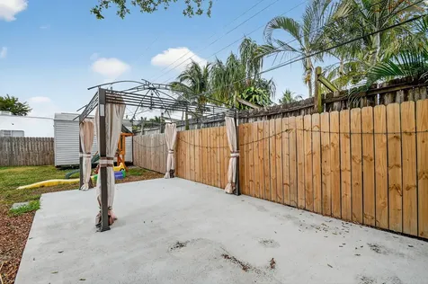 419 Cheyenne Drive Lake Worth FL 33462