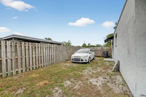419 Cheyenne Drive Lake Worth FL 33462