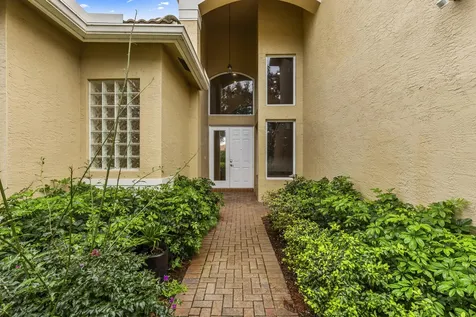 6966 Great Falls Circle Boynton Beach FL 33437