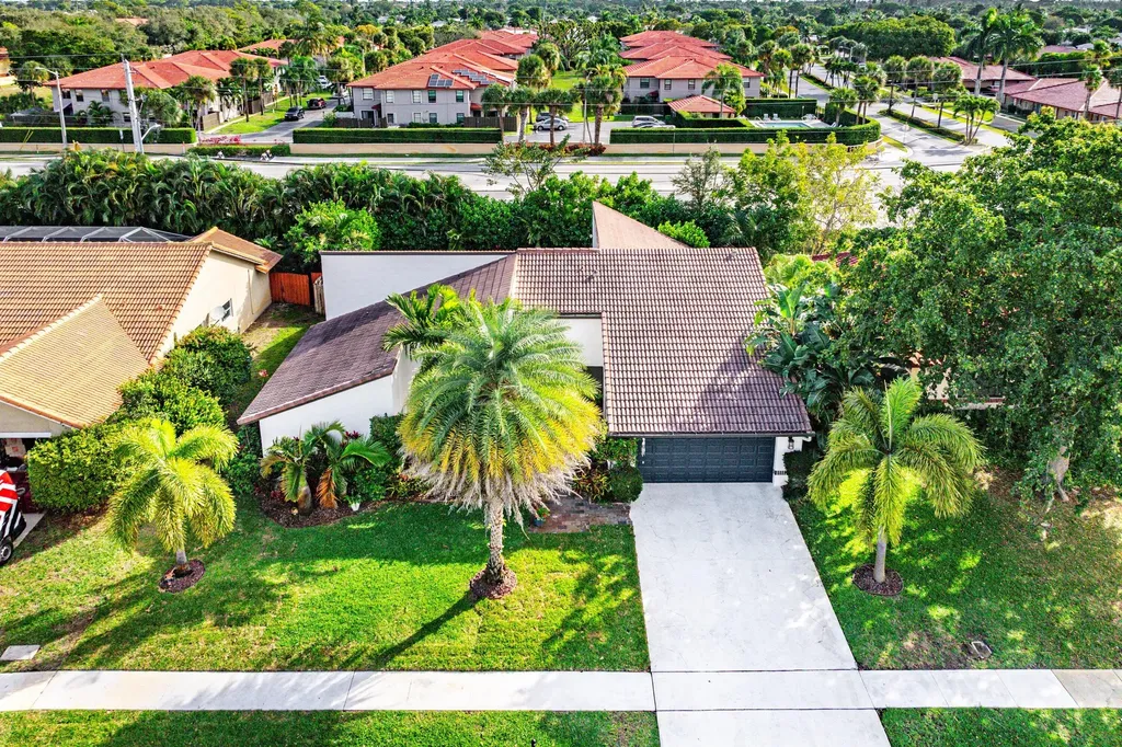 2412 SW 23rd Cranbrook Drive Boynton Beach FL 33436