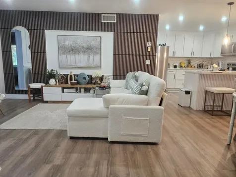 312 Pine Ridge Circle Greenacres FL 33463