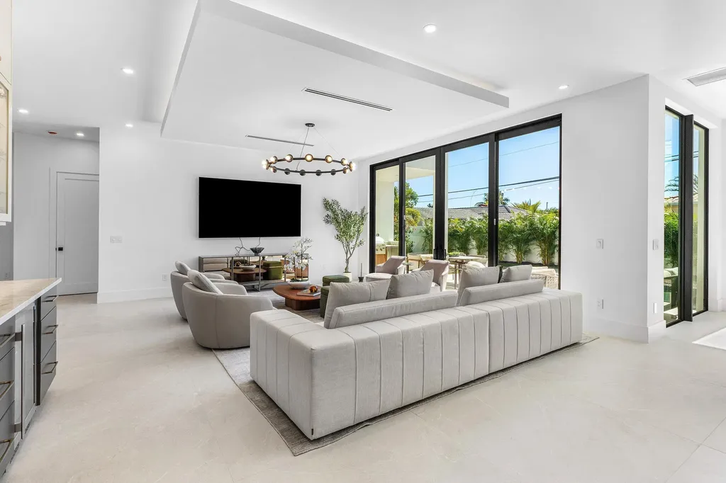 368 Churchill Road West Palm Beach FL 33405