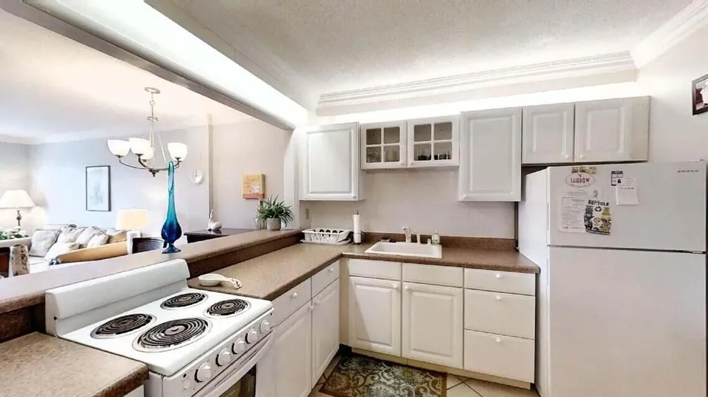 2616 Garden Drive N Lake Worth FL 33461