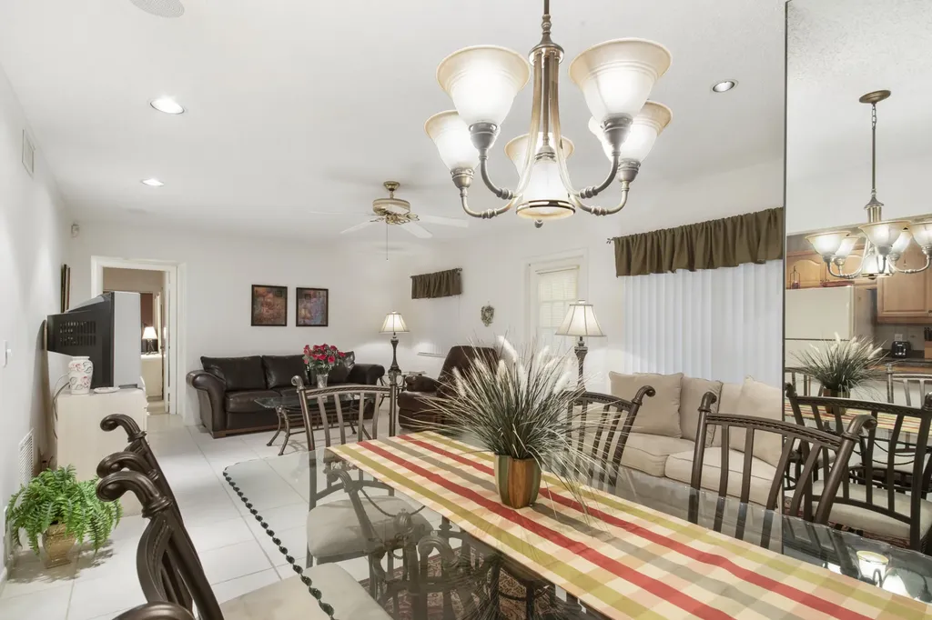 417 Pine Glen Lane Greenacres FL 33463