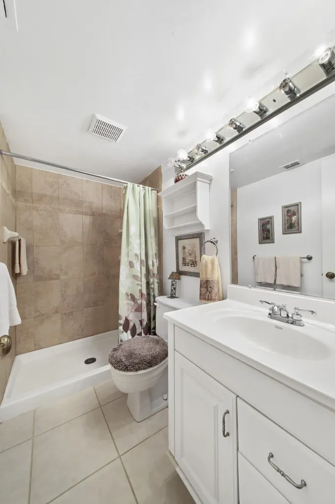 417 Pine Glen Lane Greenacres FL 33463