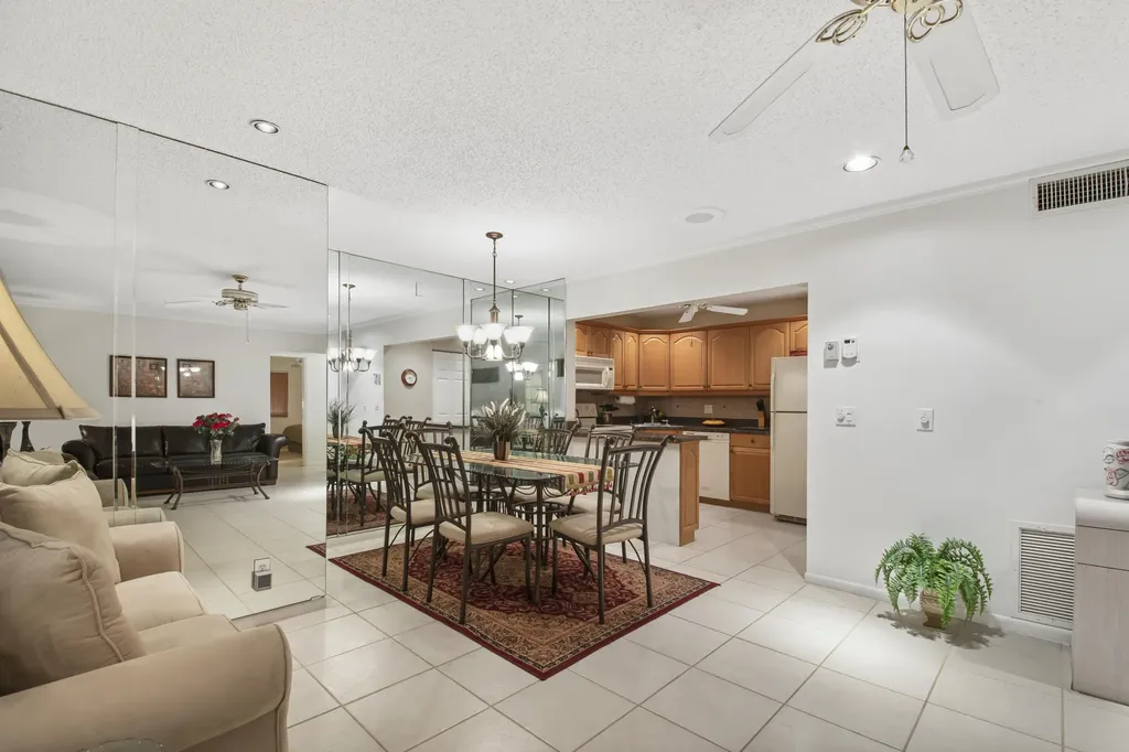 417 Pine Glen Lane Greenacres FL 33463