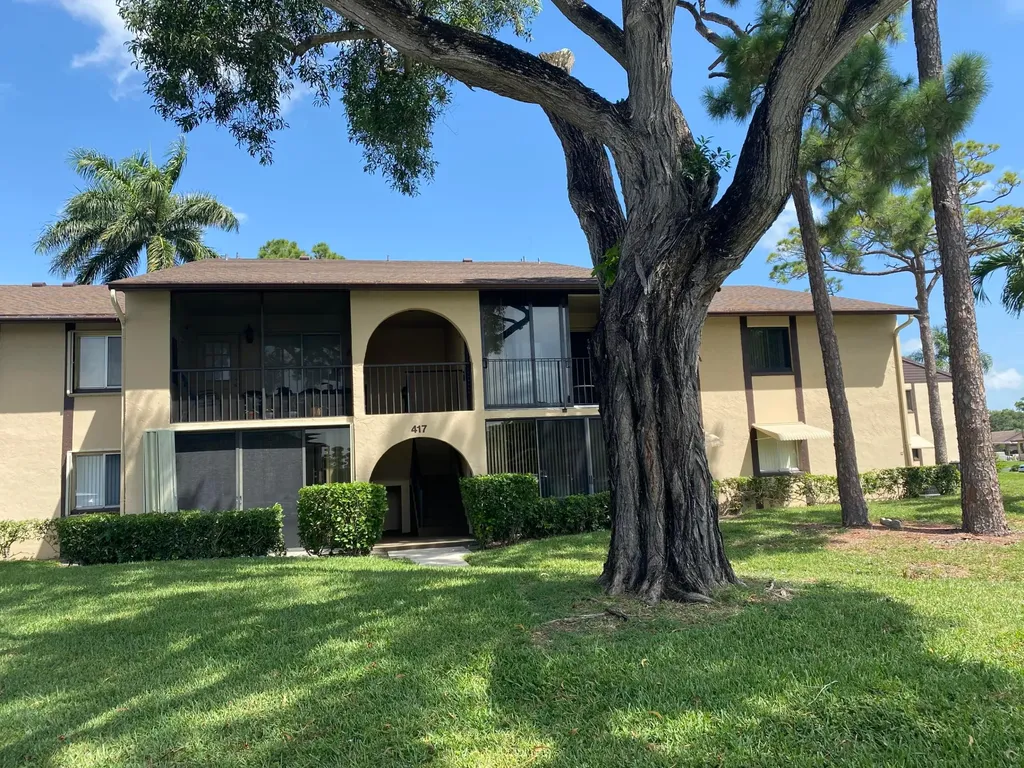 417 Pine Glen Lane Greenacres FL 33463