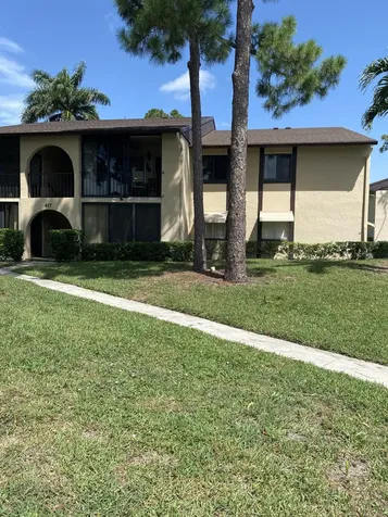 417 Pine Glen Lane Greenacres FL 33463