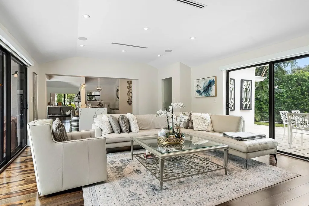 1117 Lake Drive Delray Beach FL 33444