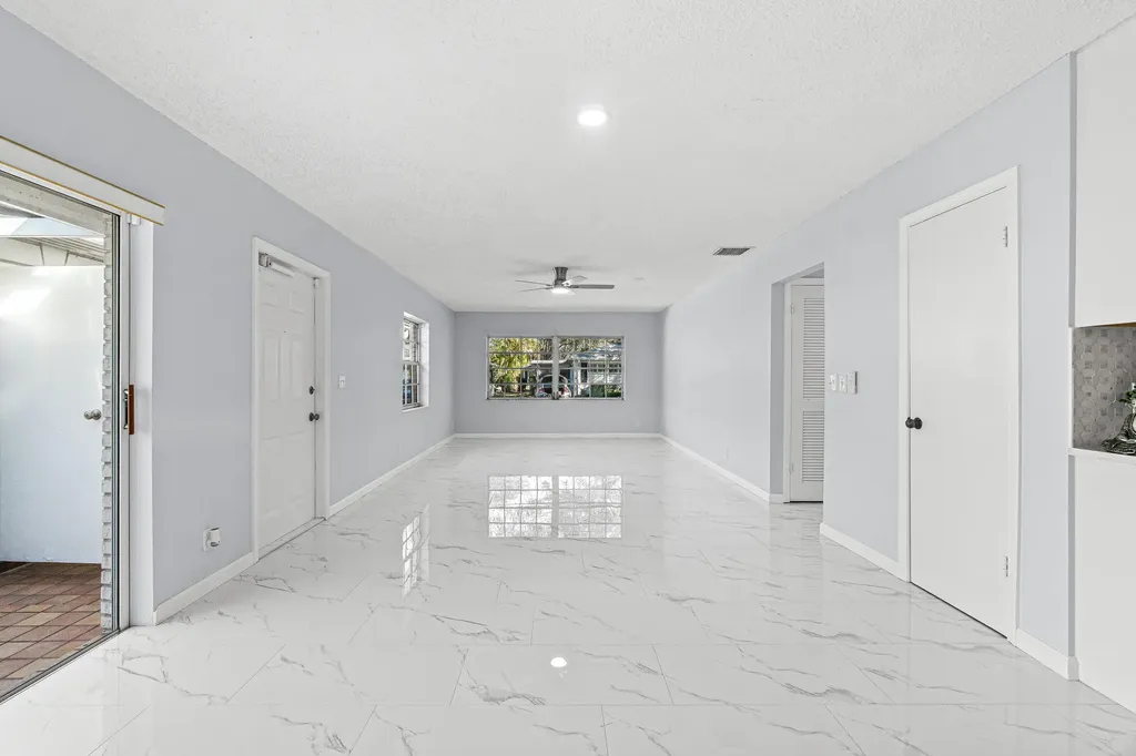 10119 S 42nd Terrace Boynton Beach FL 33436