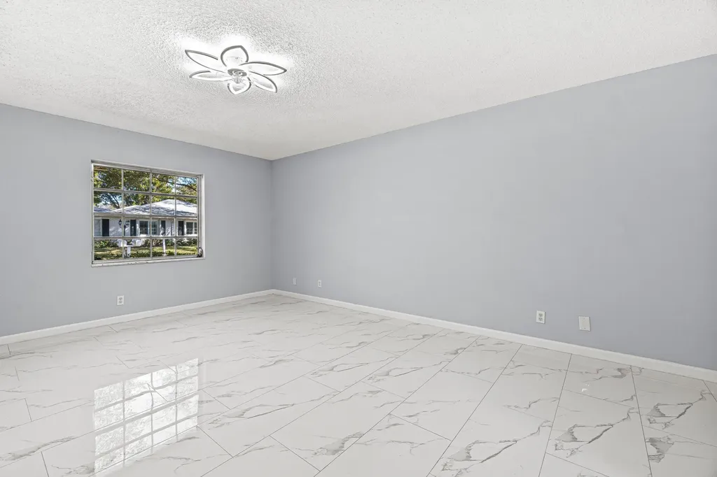 10119 S 42nd Terrace Boynton Beach FL 33436