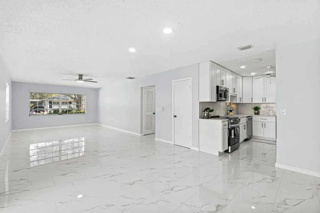 10119 S 42nd Terrace Boynton Beach FL 33436