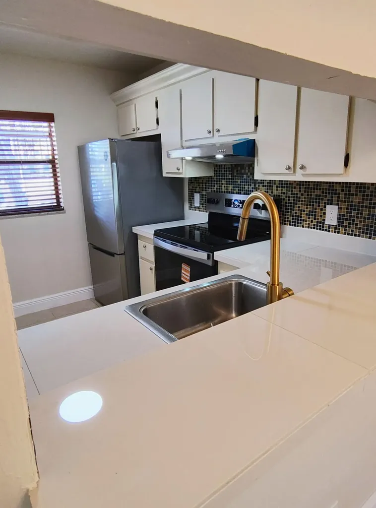 6736 Palmetto Circle S Boca Raton FL 33433