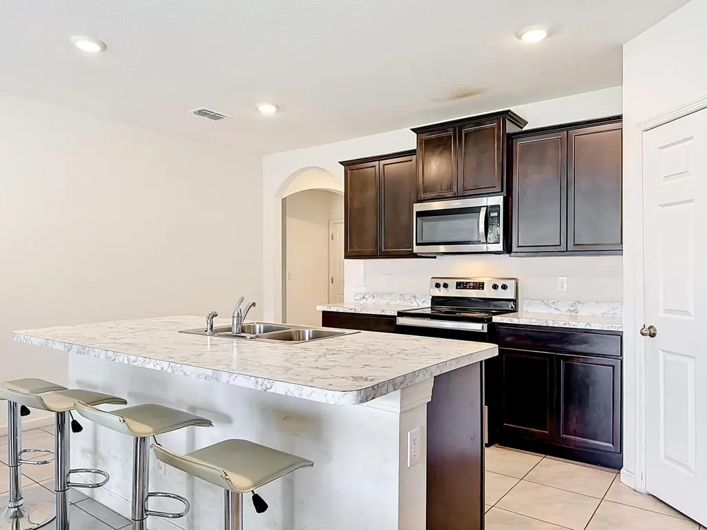 525 SW Twig Avenue Port St Lucie FL 34983