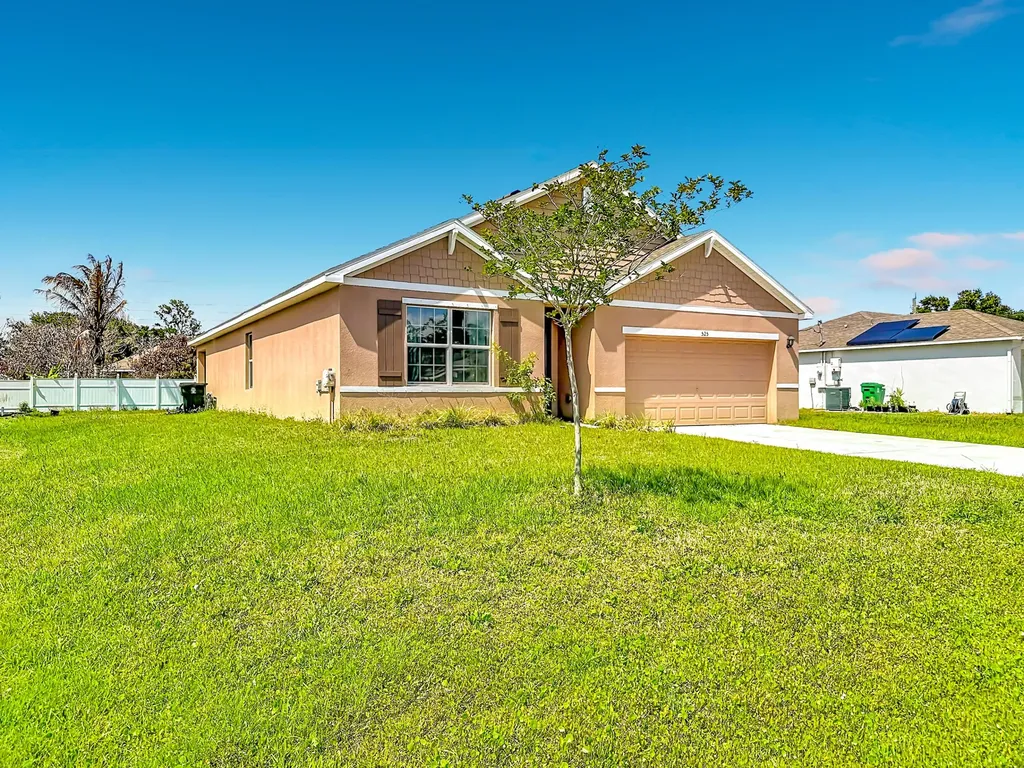 525 SW Twig Avenue Port St Lucie FL 34983