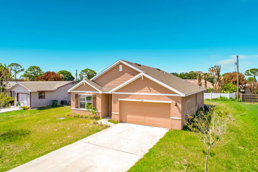 525 SW Twig Avenue Port St Lucie FL 34983