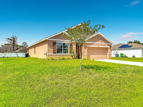 525 SW Twig Avenue Port St Lucie FL 34983