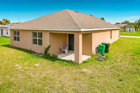 525 SW Twig Avenue Port St Lucie FL 34983