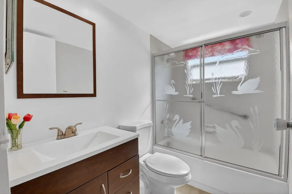 152 Tuscany Delray Beach FL 33446