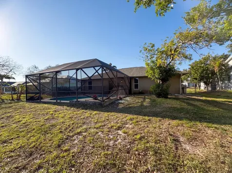 681 SW Mccoy Avenue Port St Lucie FL 34953