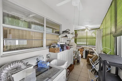 71 Plymouth I West Palm Beach FL 33417