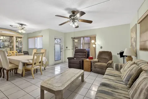 71 Plymouth I West Palm Beach FL 33417