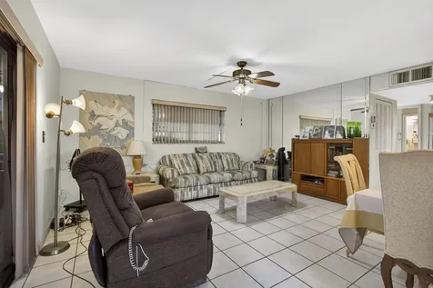 71 Plymouth I West Palm Beach FL 33417