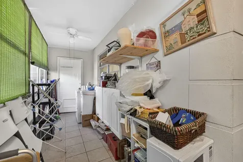 71 Plymouth I West Palm Beach FL 33417
