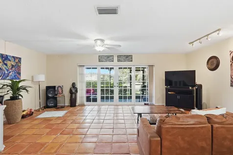 2049 NW 45th Avenue Coconut Creek FL 33066
