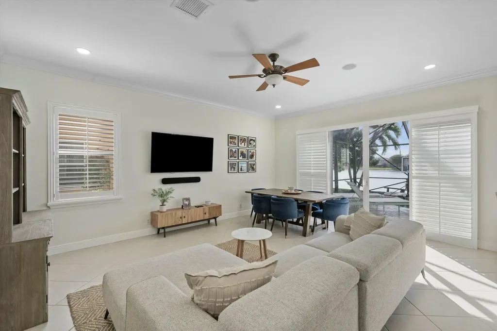 1386 Beacon Circle Wellington FL 33414
