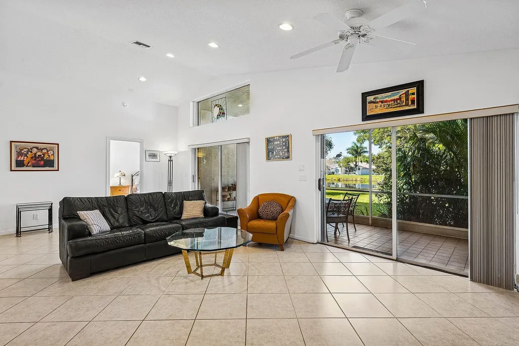 10551 Tropical Breeze Lane Boynton Beach FL 33437