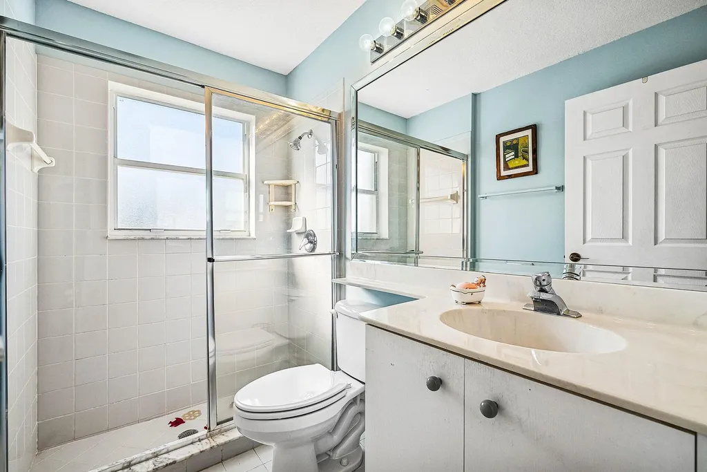 10551 Tropical Breeze Lane Boynton Beach FL 33437