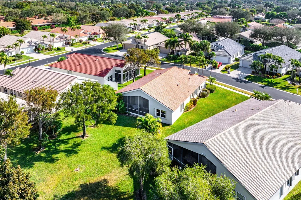 10551 Tropical Breeze Lane Boynton Beach FL 33437