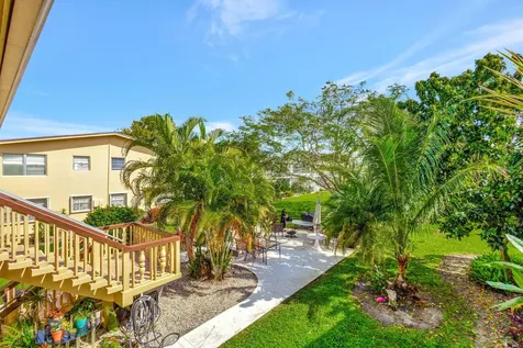 211 Sheffield I West Palm Beach FL 33417