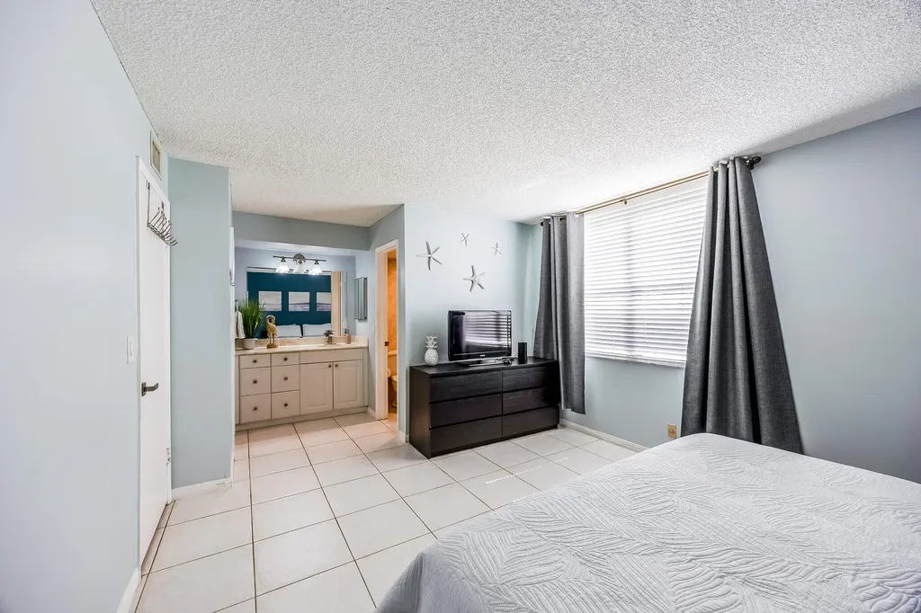 2255 Lindell Boulevard Delray Beach FL 33444