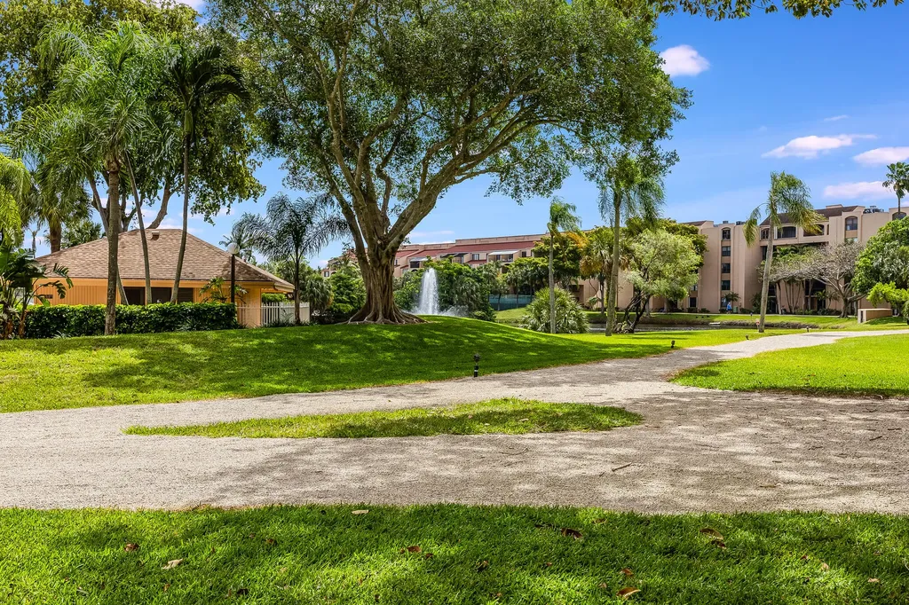2255 Lindell Boulevard Delray Beach FL 33444