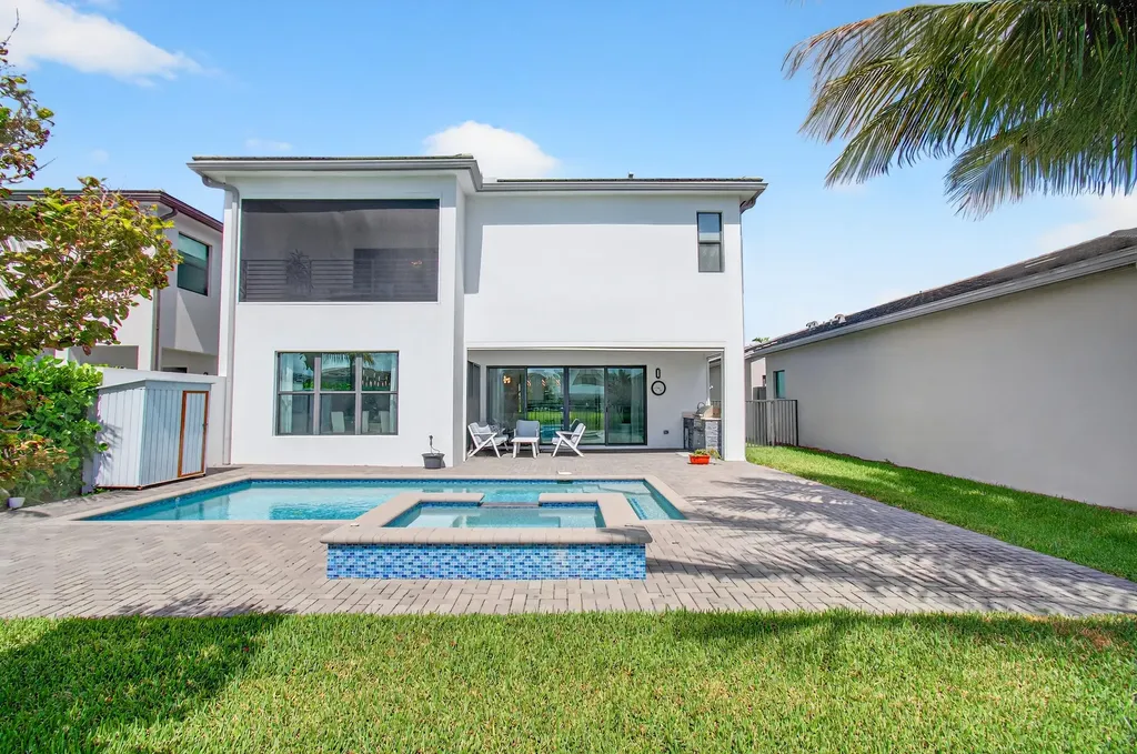 17222 Blue Bayou Drive Boca Raton FL 33496