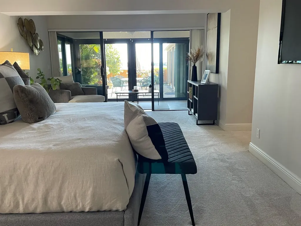 1660 Twelve Oaks Way North Palm Beach FL 33408