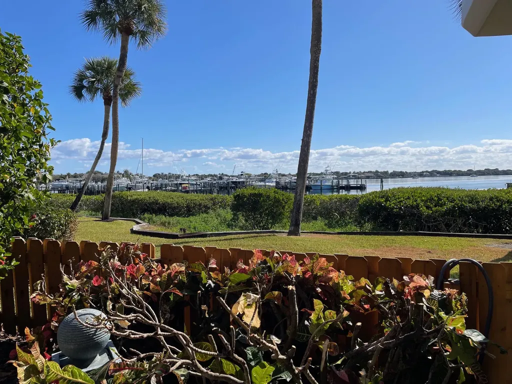1660 Twelve Oaks Way North Palm Beach FL 33408