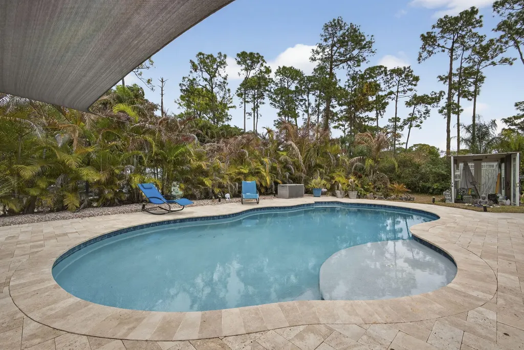 15773 85th Road N Loxahatchee FL 33470