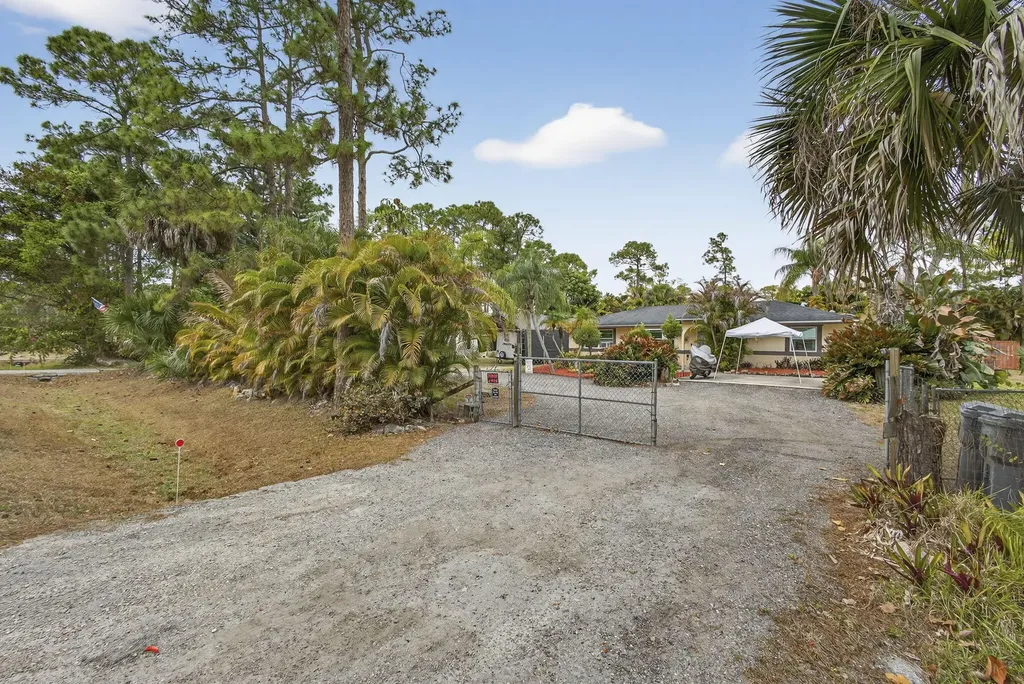15773 85th Road N Loxahatchee FL 33470
