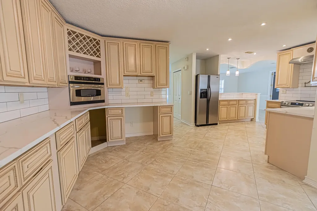 471 SE Lamon Lane Port St Lucie FL 34983