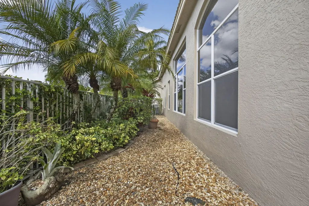 10842 Greenbriar Villa Drive Lake Worth FL 33449