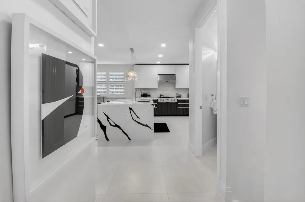 5530 NE Trieste Terrace Boca Raton FL 33487