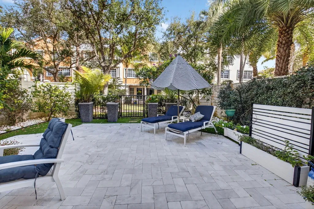 5530 NE Trieste Terrace Boca Raton FL 33487
