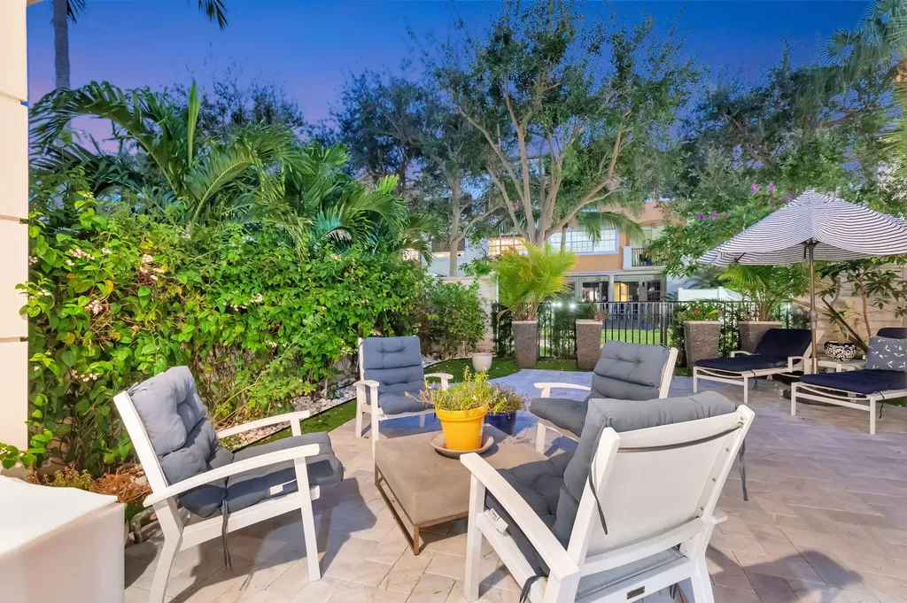 5530 NE Trieste Terrace Boca Raton FL 33487