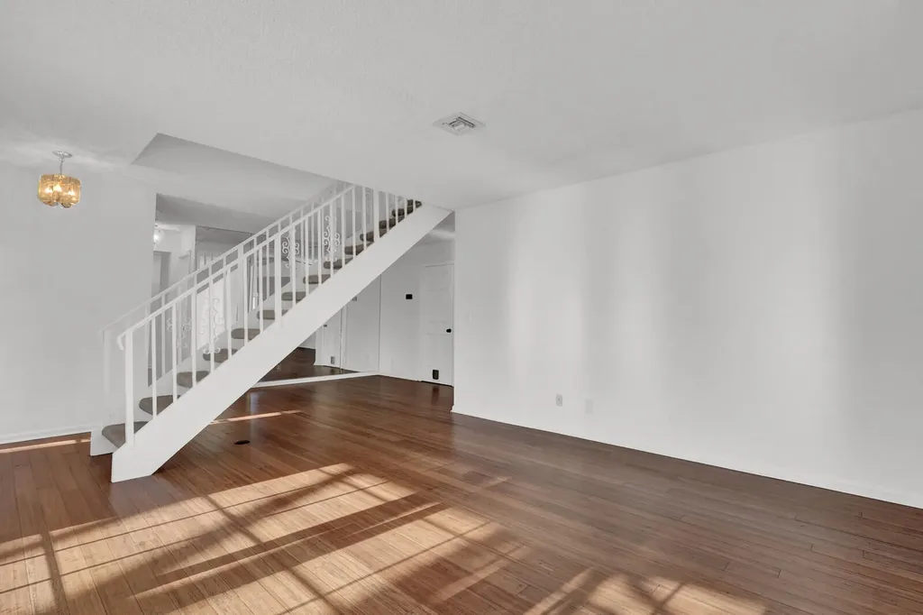 803 Vision Terrace Palm Beach Gardens FL 33418