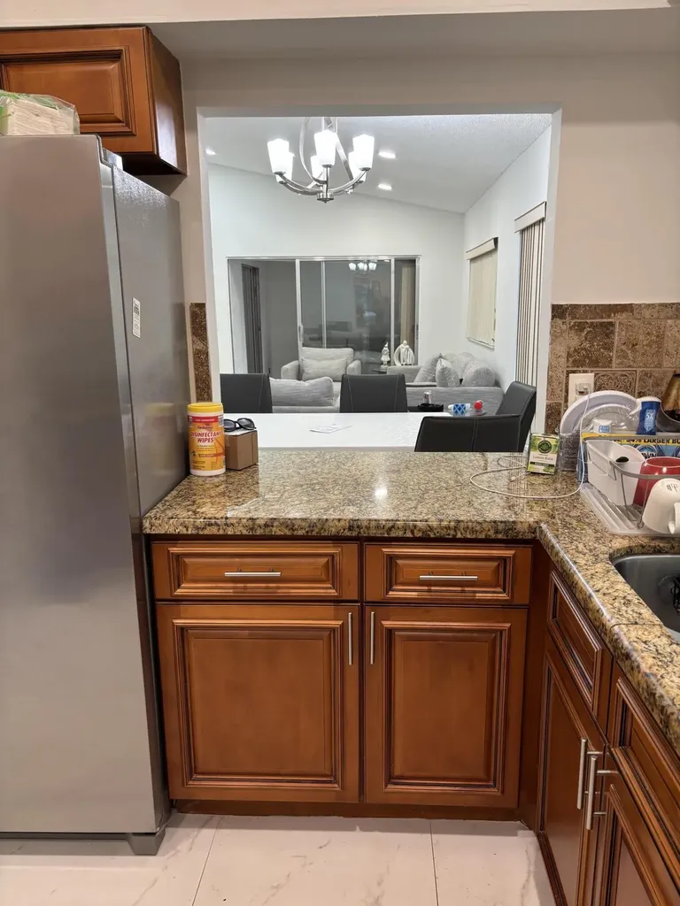 8065 Springtree Road Boca Raton FL 33496