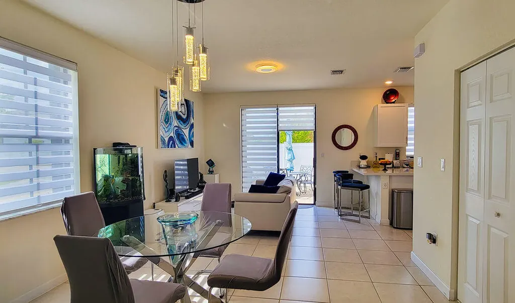10902 W 33rd Way Hialeah FL 33018