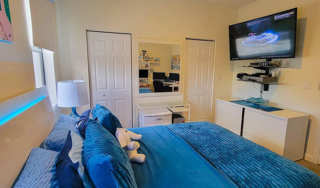 10902 W 33rd Way Hialeah FL 33018